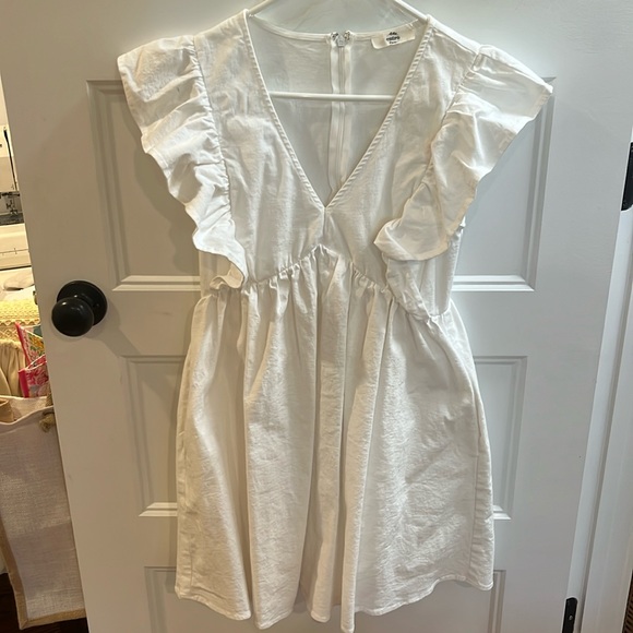 Entro white Ruffle Dress - Picture 2 of 4
